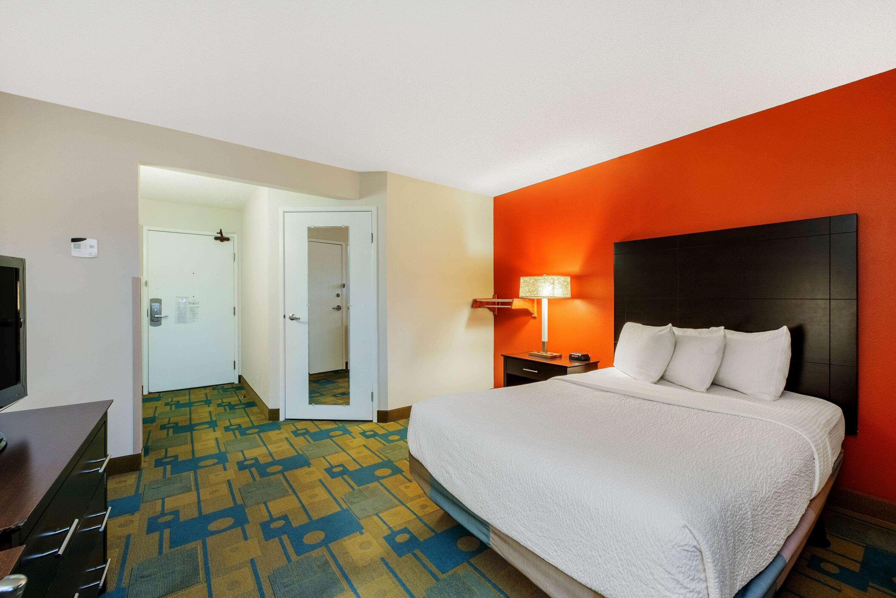 Hotel La Quinta By Wyndham Mansfield Oh Exteriér fotografie