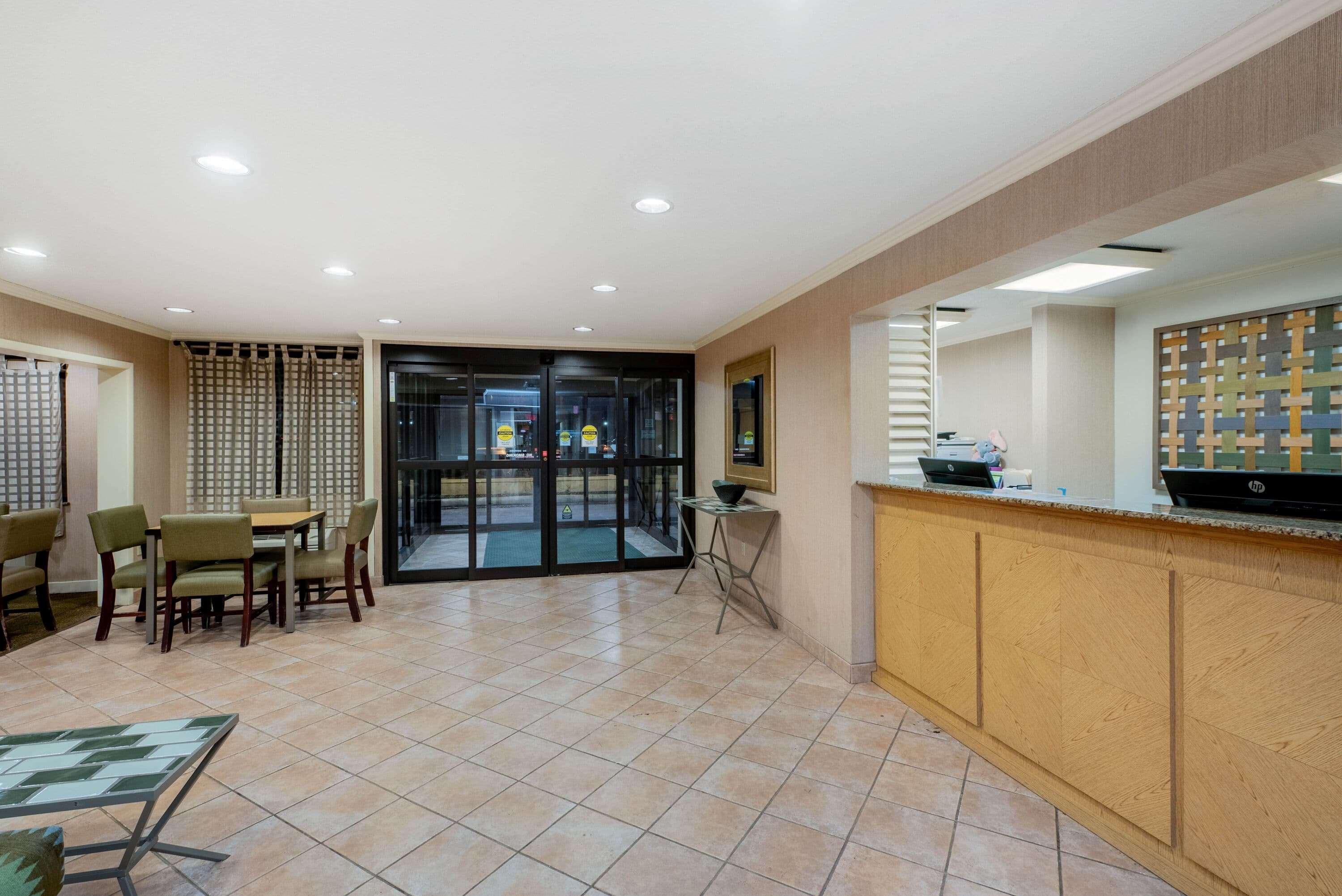 Hotel La Quinta By Wyndham Mansfield Oh Exteriér fotografie